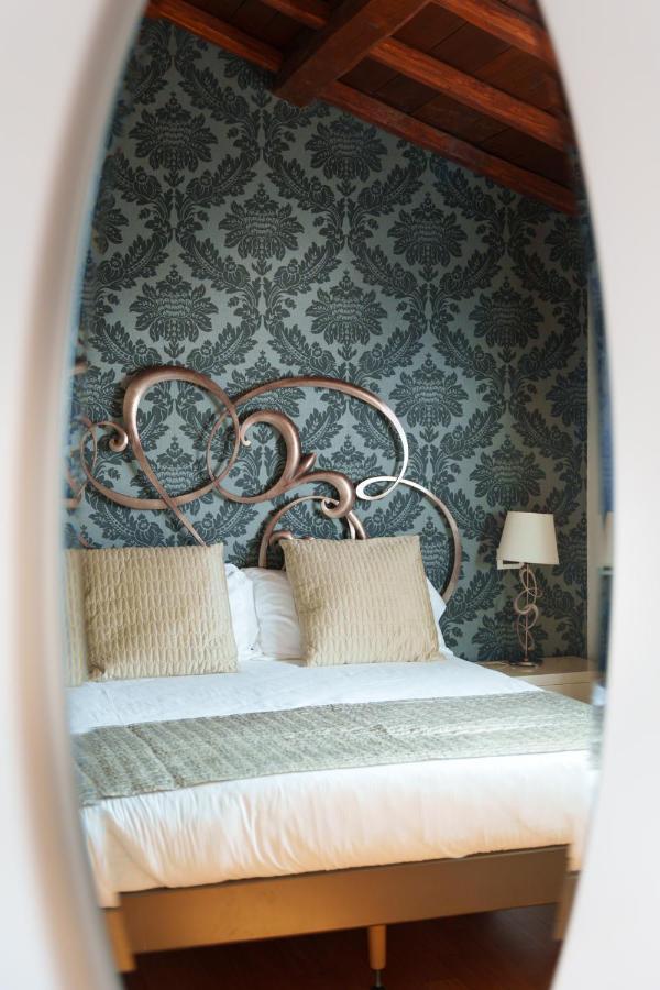 The Place 217 Hotell