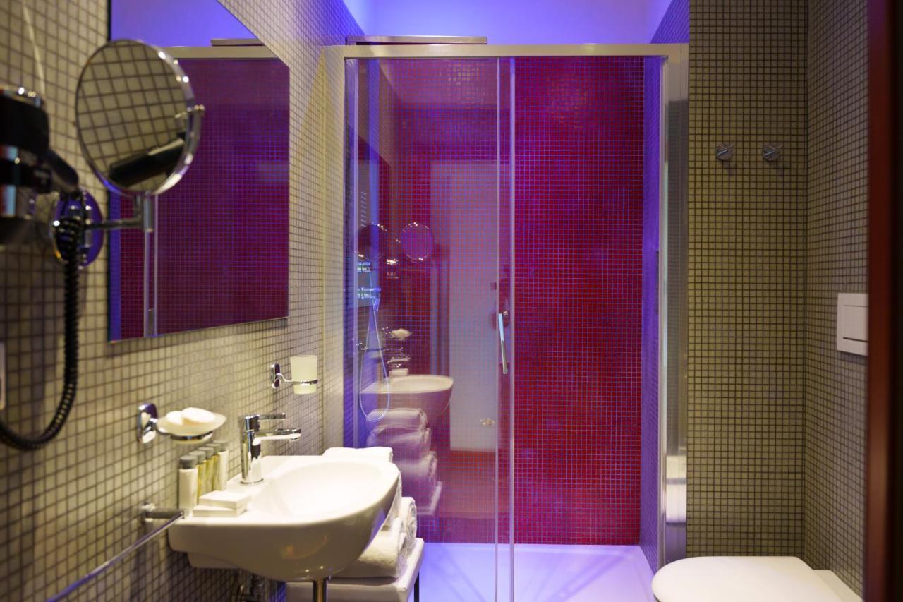 Hotell The Place 217 Roma