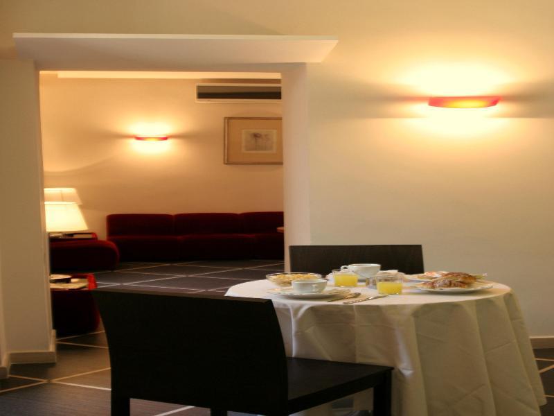 Garda Hotel 3*