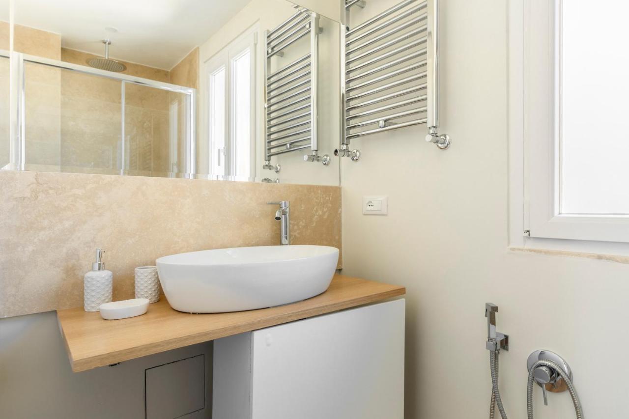 La Dolce - Sunny Penthouse Trastevere Station 100sqm Apartment Rome