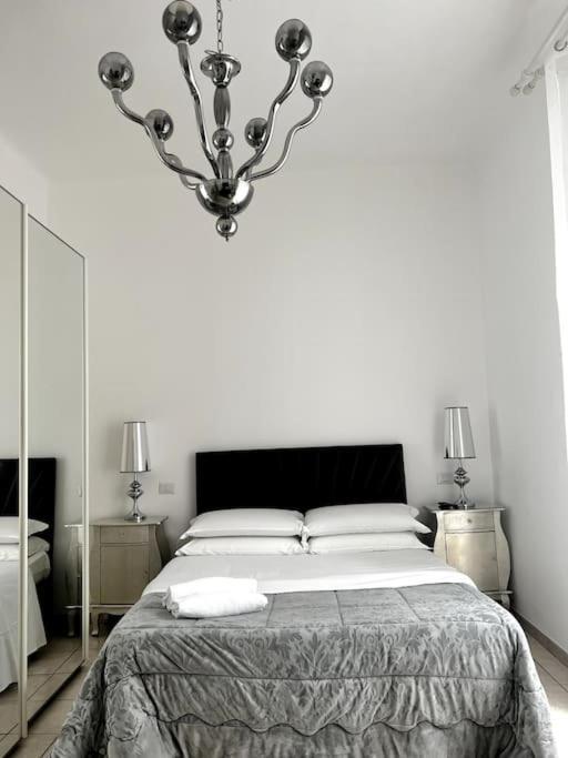 Virginia - Stazione Termini Apartamento Roma