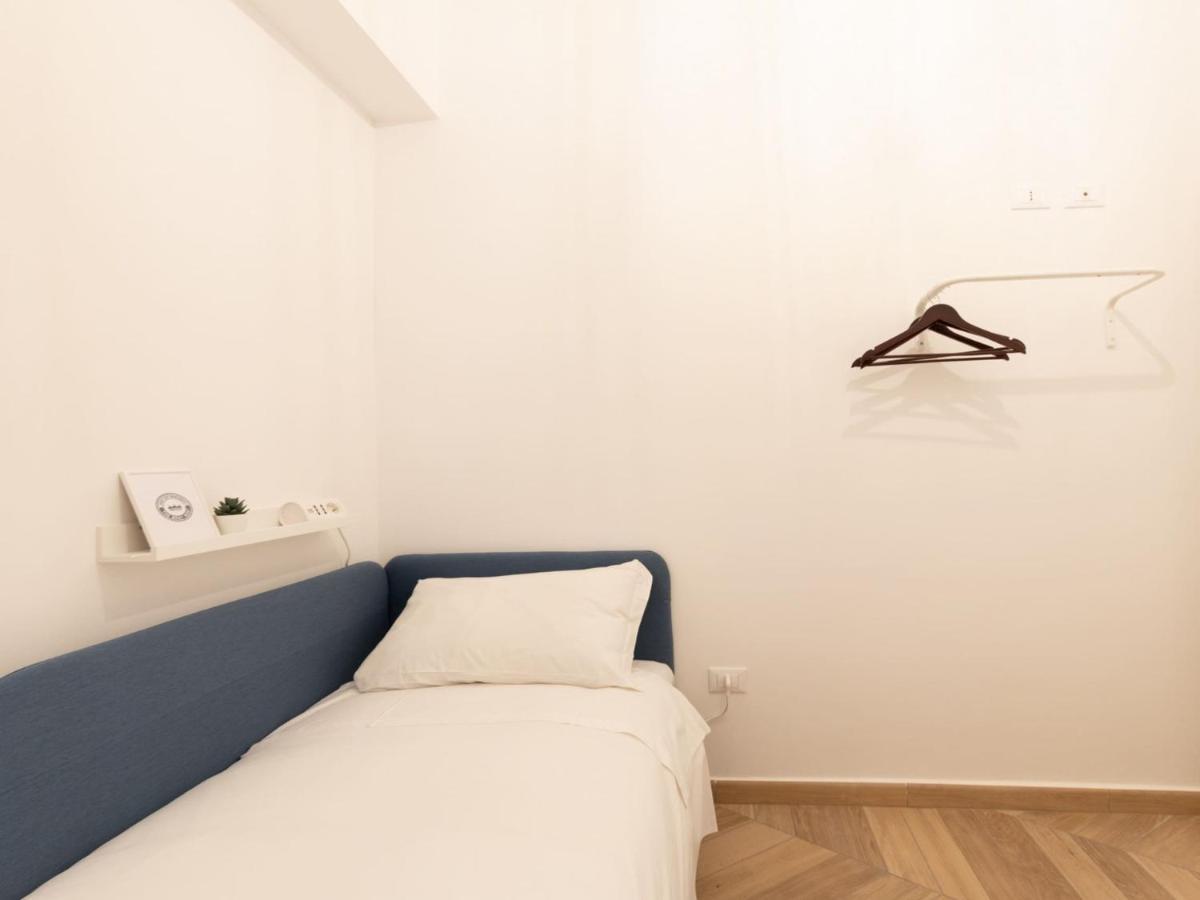 Apartment The Rent - Elegant Five-bedrooms Near Colosseo Rome