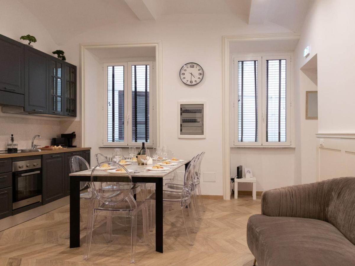 The Rent - Elegant Five-bedrooms Near Colosseo *