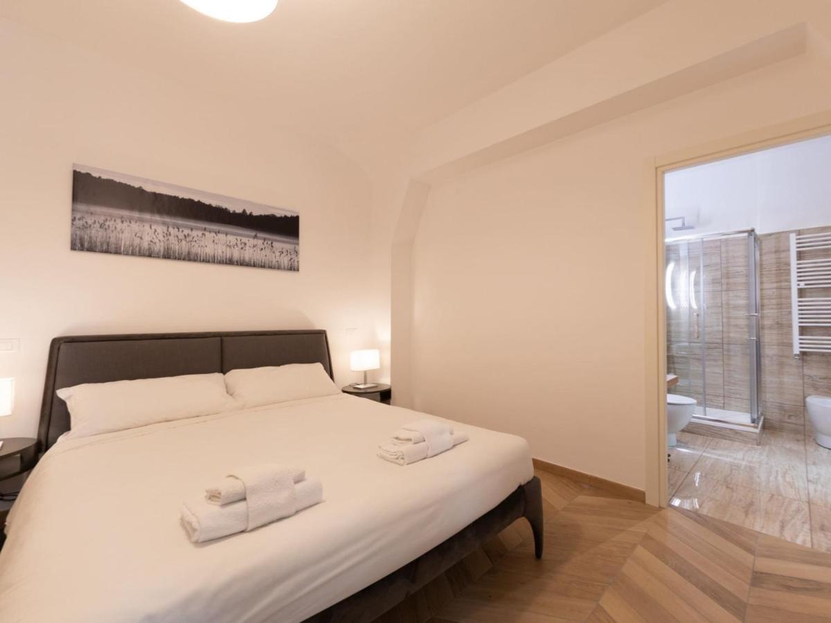 The Rent - Elegant Five-bedrooms Near Colosseo * Rome