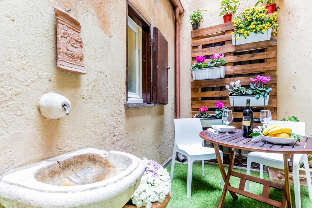 Apartment Trevi Fountain Garden Rom