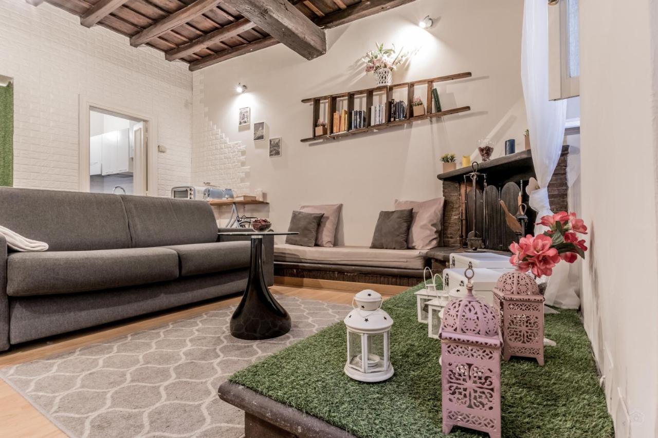 Trevi Fountain Garden Apartment Rom