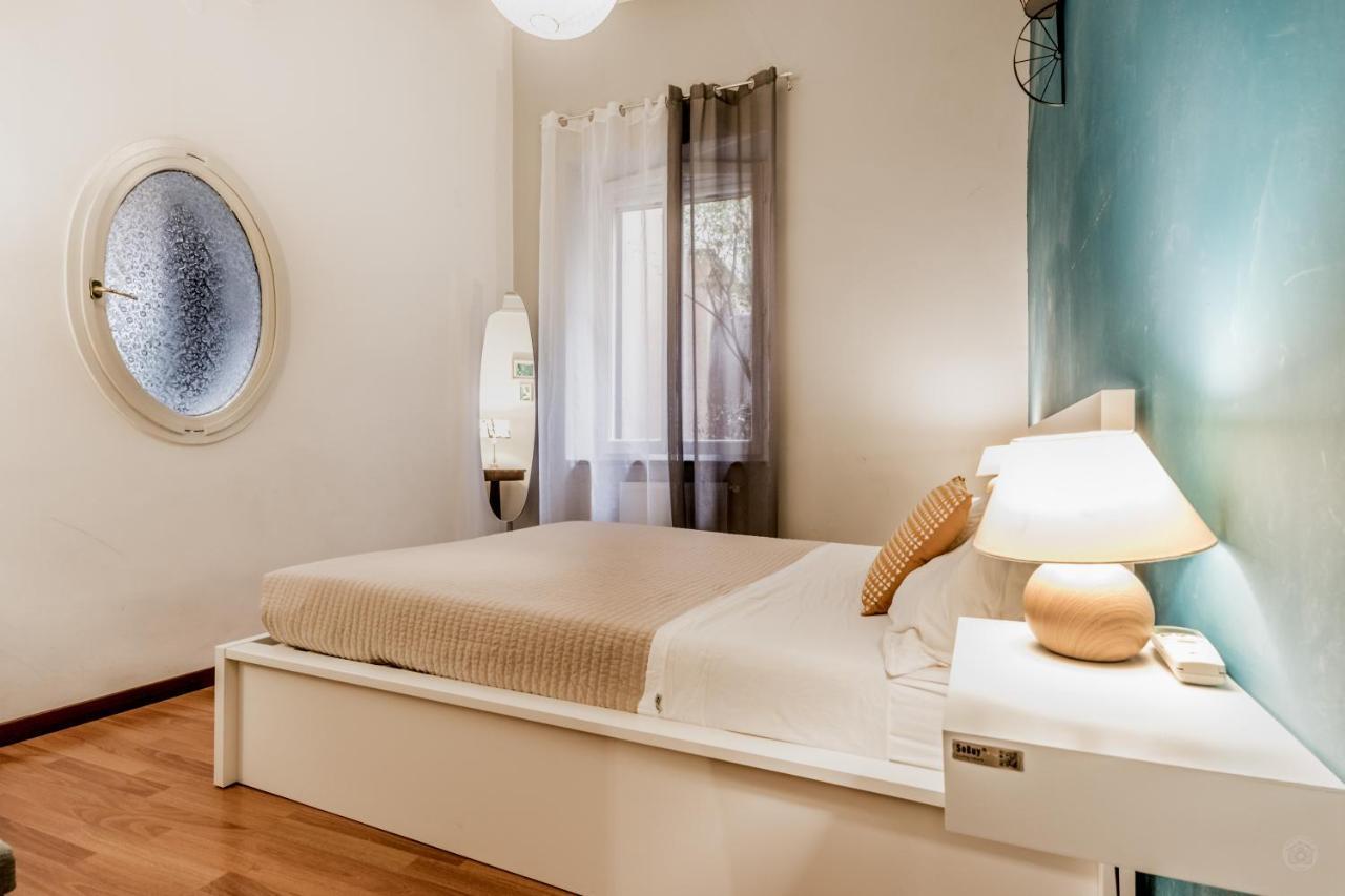 Trevi Fountain Garden Apartment *