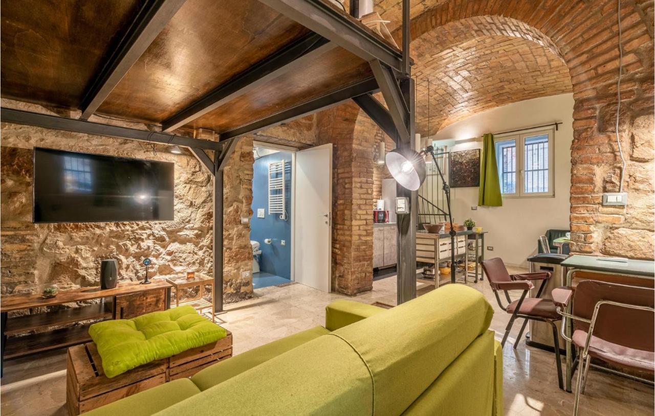 Amazing In With Kitchenette Leilighet