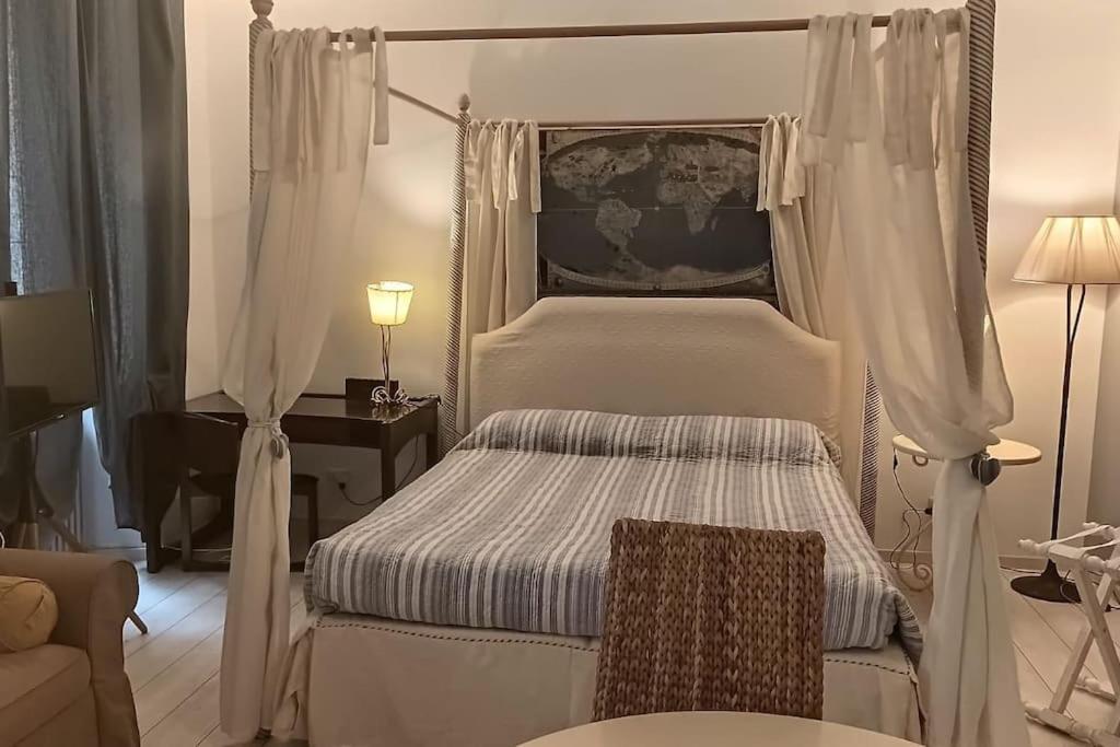 Paola Colosseum Iii Apartamento
