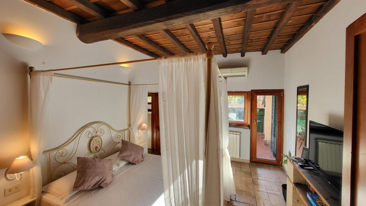 Grottini Charme Penthouse ~ Historic Center Roma