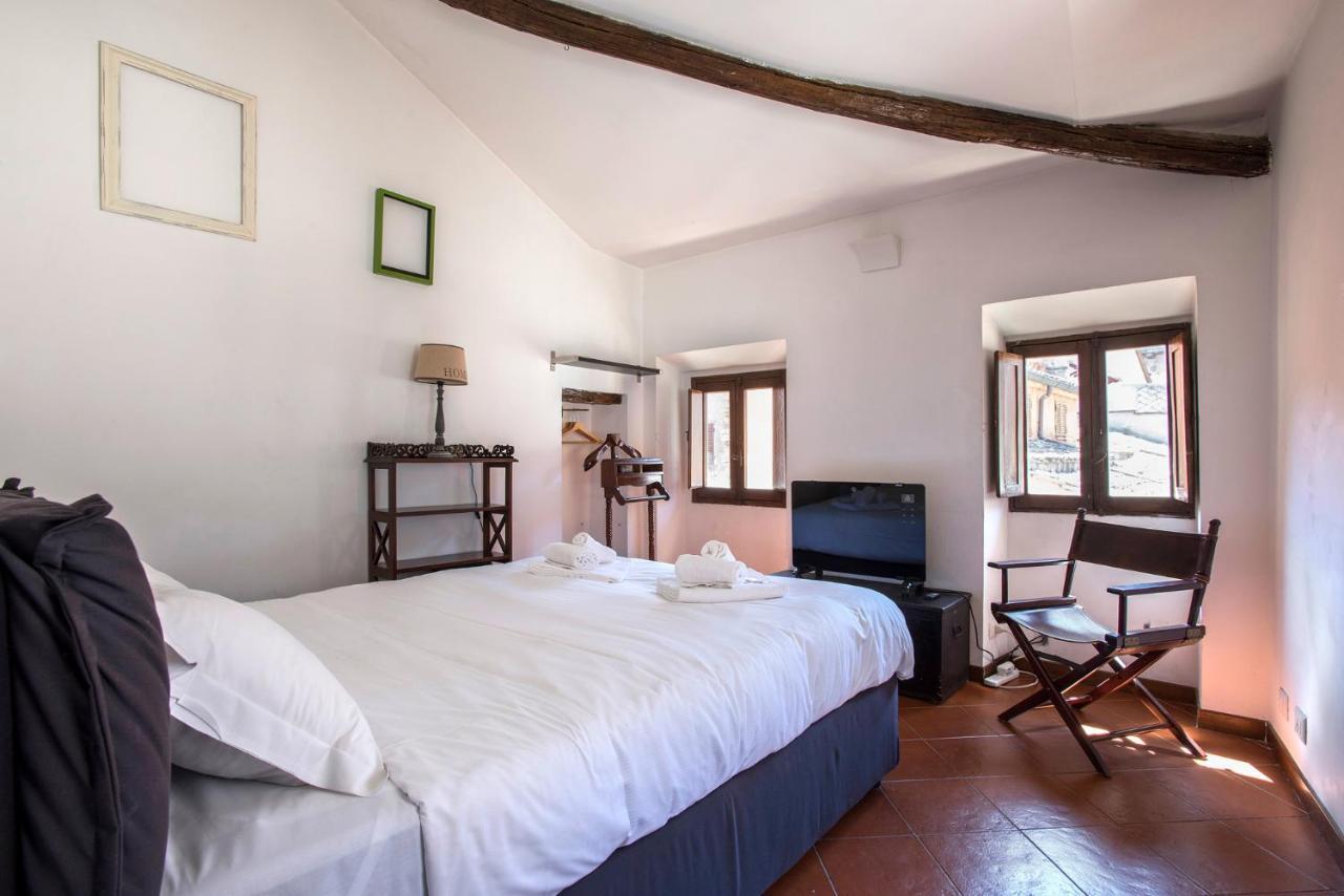 Savelli Attic Leilighet