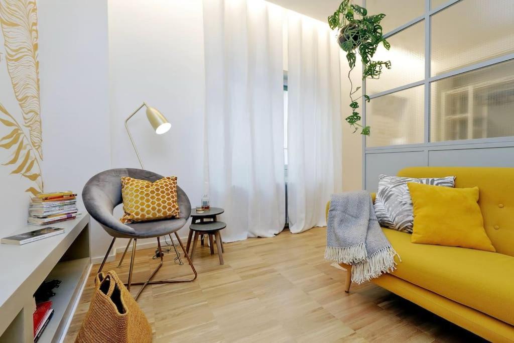 Ych-renovated And Design Flat Close To The Center Apartment Rom