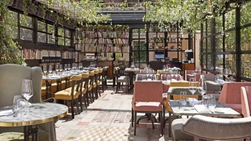 The Corner 4* Rom