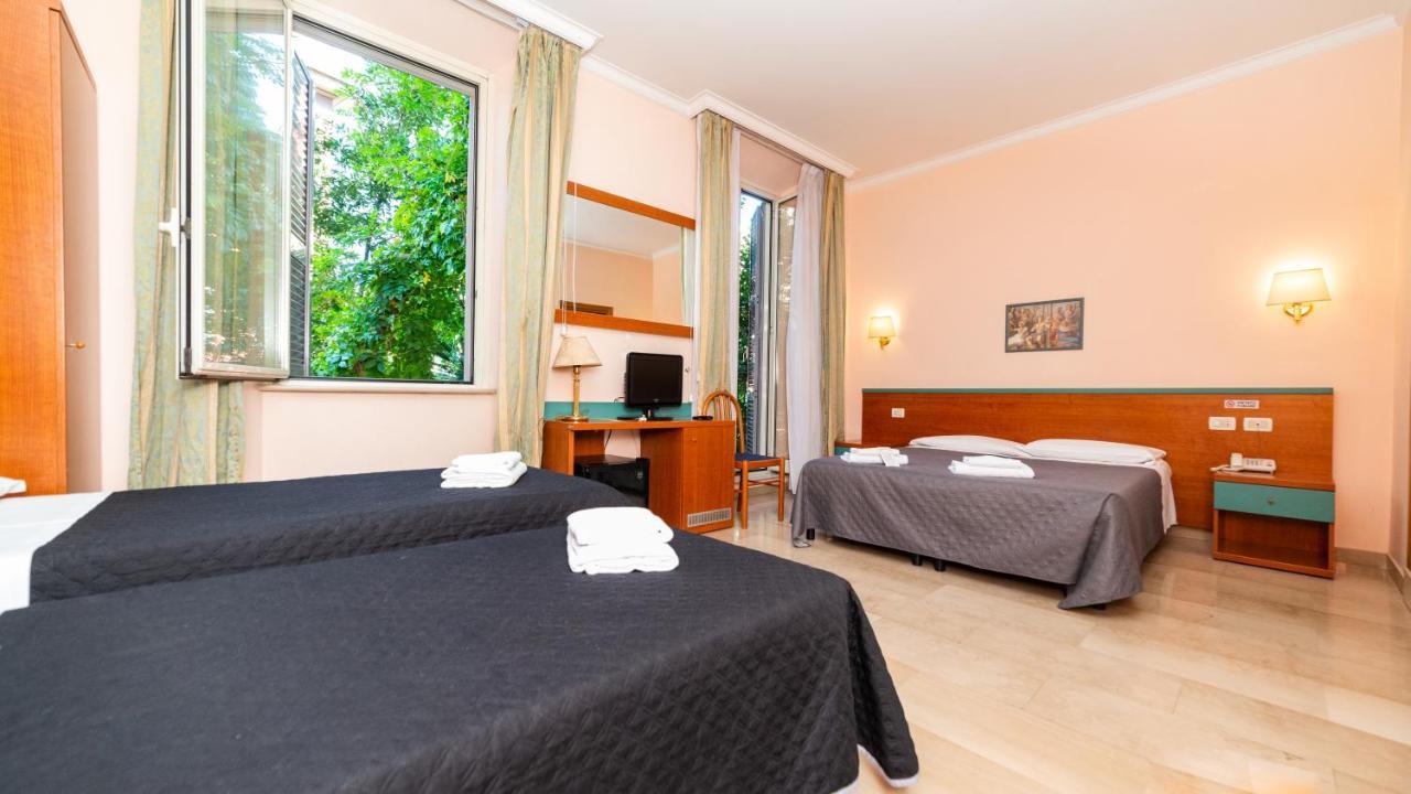 Center 2 Hotell