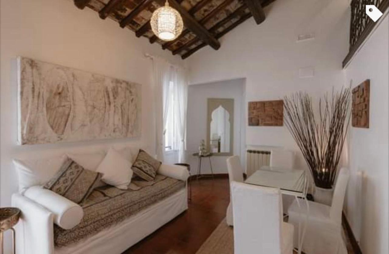 Navona Nest Luxury Apartment