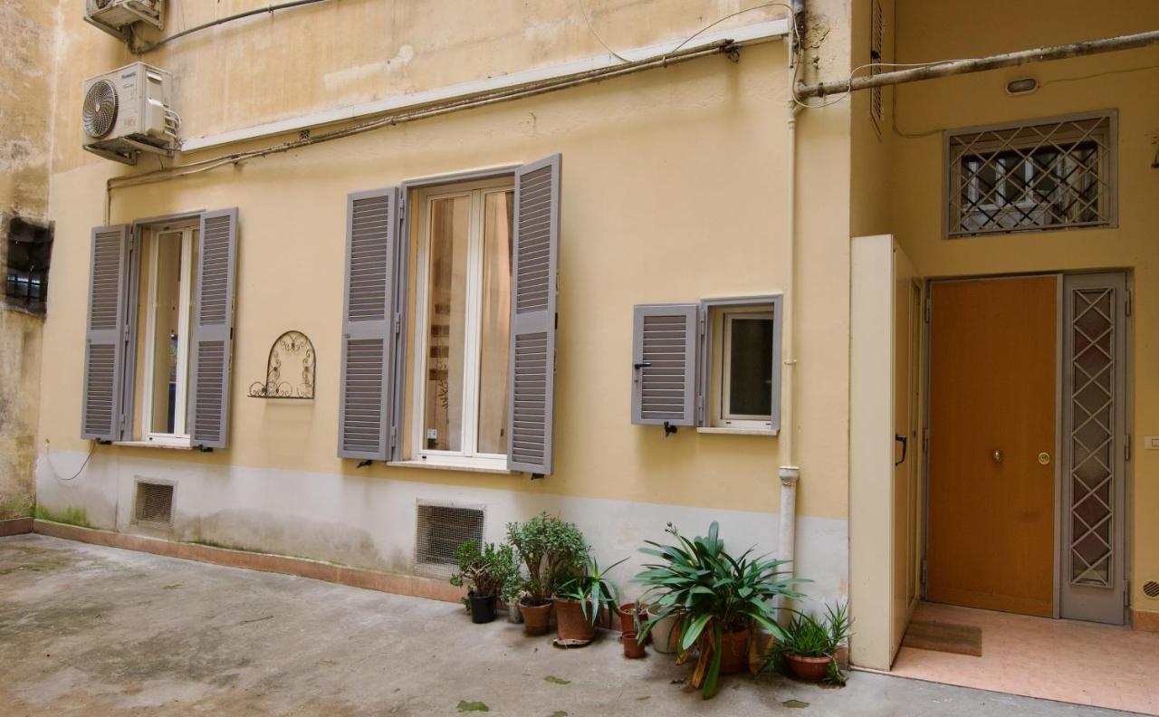 Major Sisters, In The Heart Of Apartamento Roma