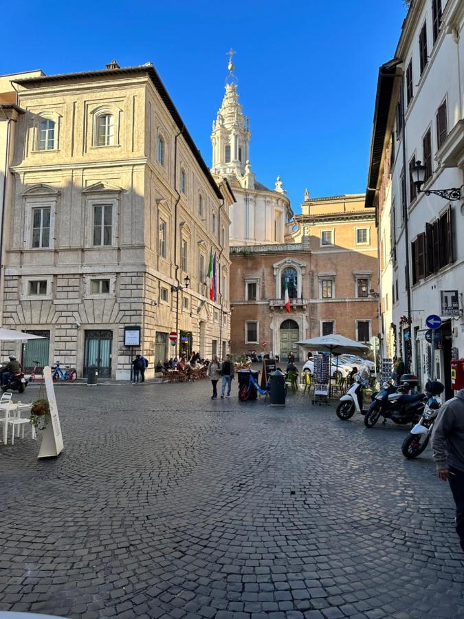 Pantheon Palazzo Nari Roma