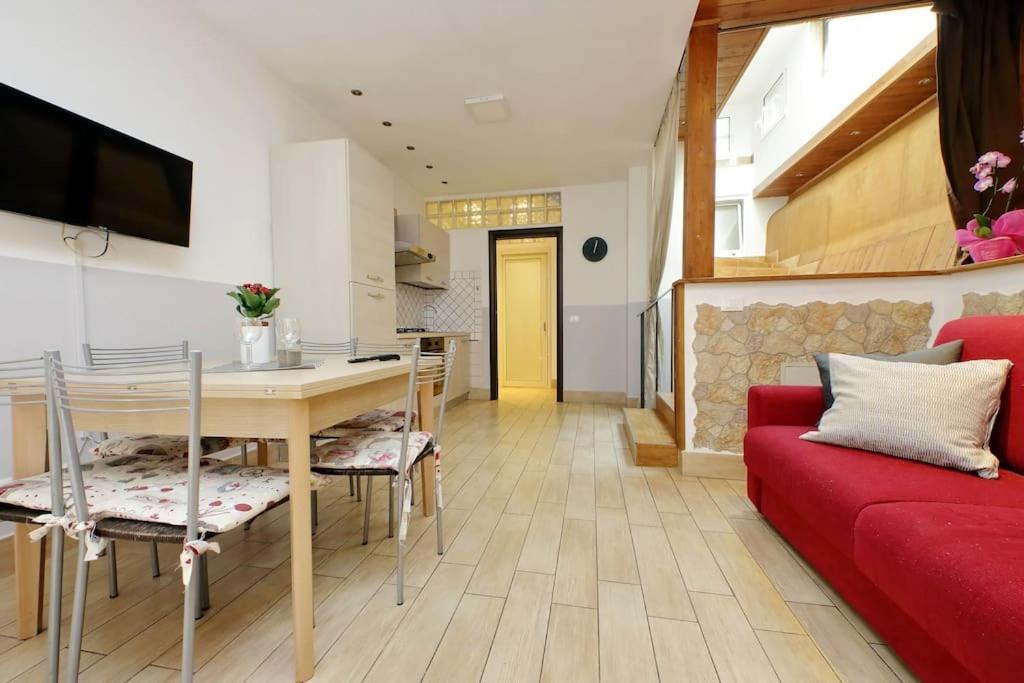 Vatican Flat Spacious Cozy With Court Apartment Rom