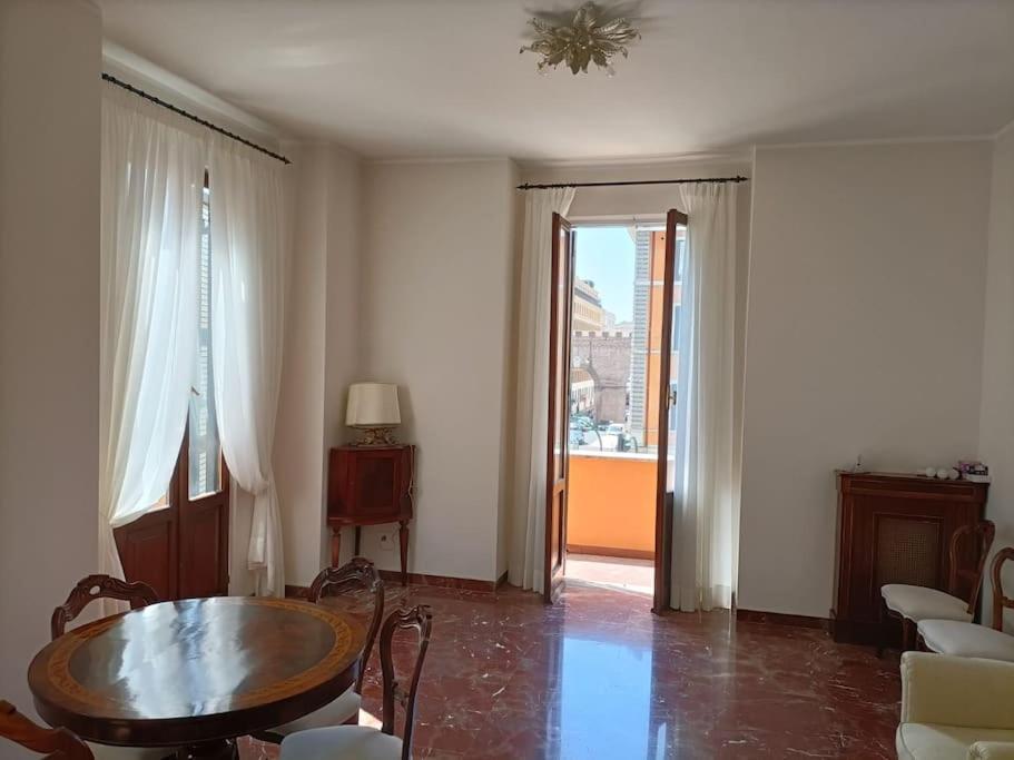 Apartamento Cri's House *