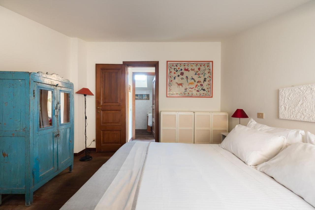 Bright And Comfy Terraced In Trastevere Rome