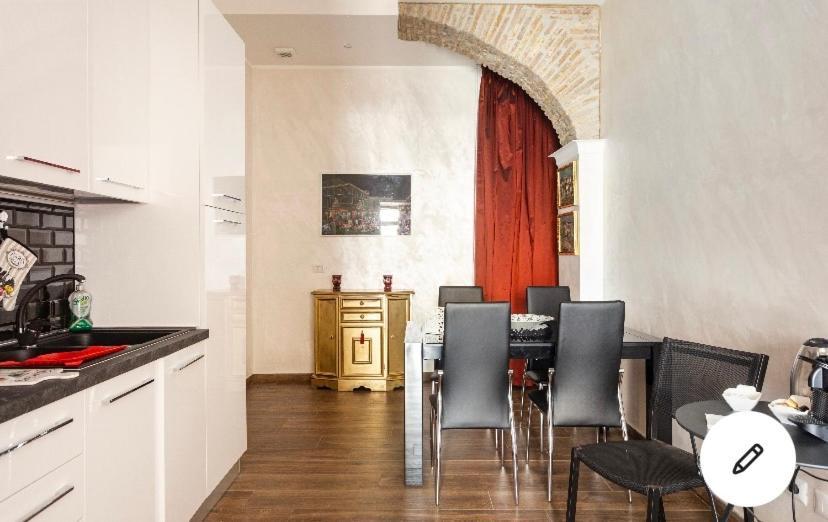 Apartment Campo De' Fiori On Vacation With Class Rom