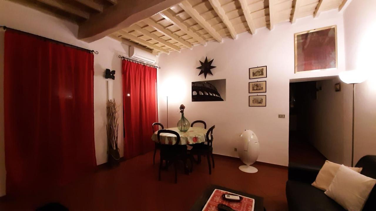 Casa vacanze Alloggio Via Del Governo Vecchio 34 *