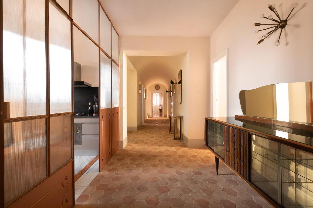 Casa Madama, A Burghesius Home * Roma