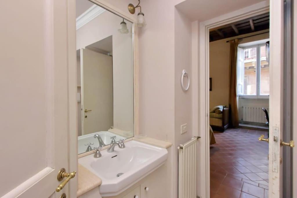 Navona Elegant Two Bedroom Roma