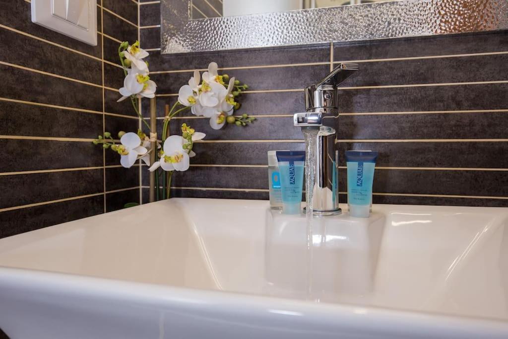Apartamento Girolamo's Jacuzzi Place Roma