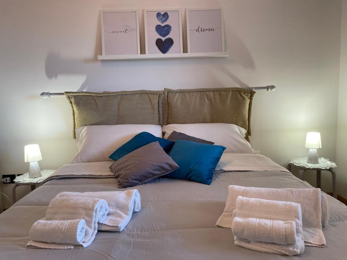 Aurelia Sweet House