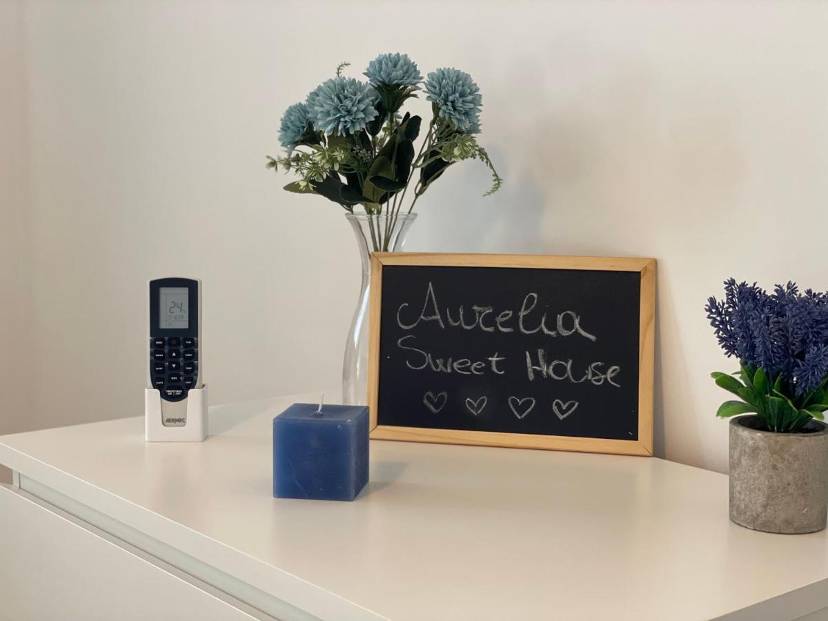 Aurelia Sweet House