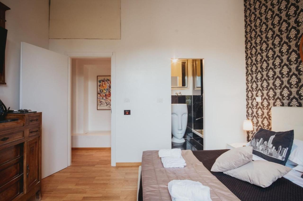 Colosseum Apartment *