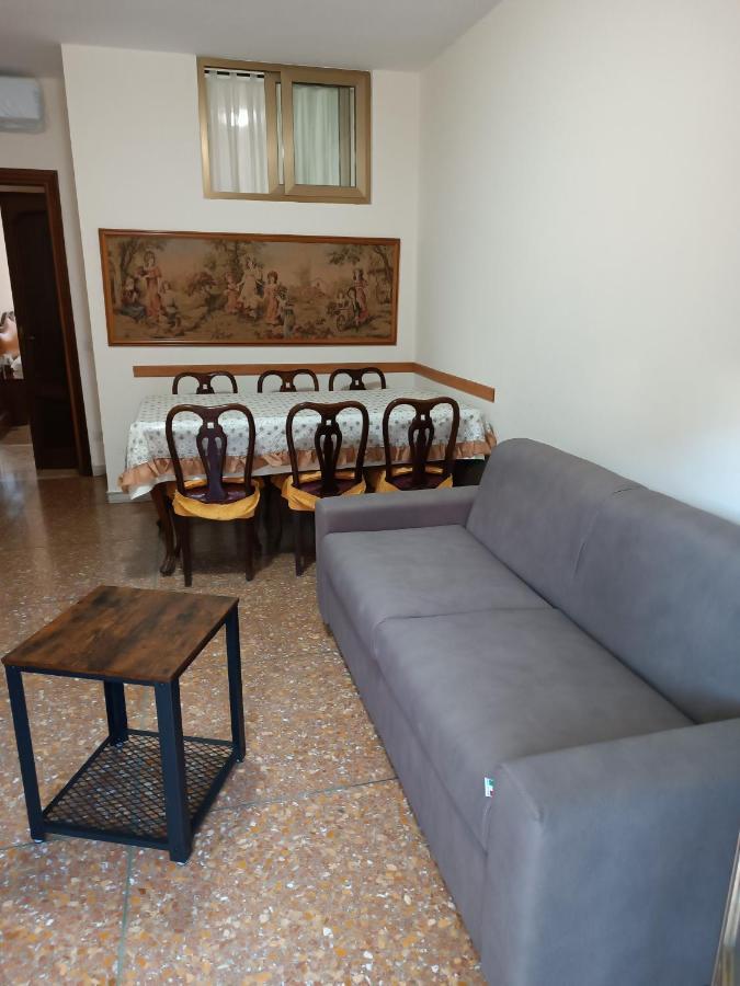 Hortis Apartment, 5 Persone, 2 Camere, Balcone, Metro C E Tram Per Il Centro Leilighet Roma