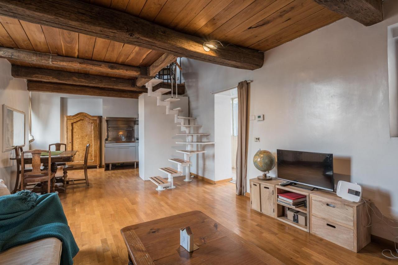 Apartamento Cozy Wooden Apt In Piazza Navona *
