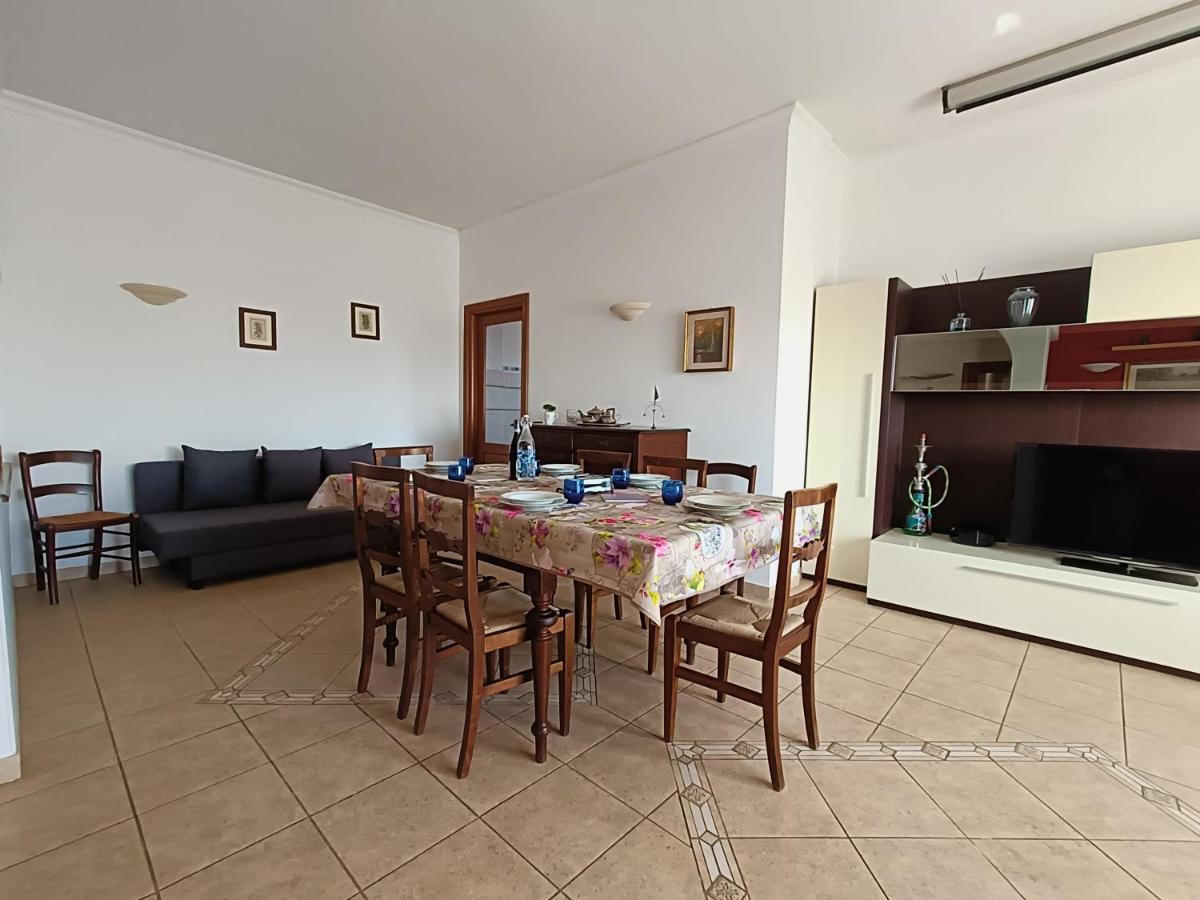 Avellini - Delightful And Spacious With Terrace - Near Metro A Cornelia Apartamento Roma