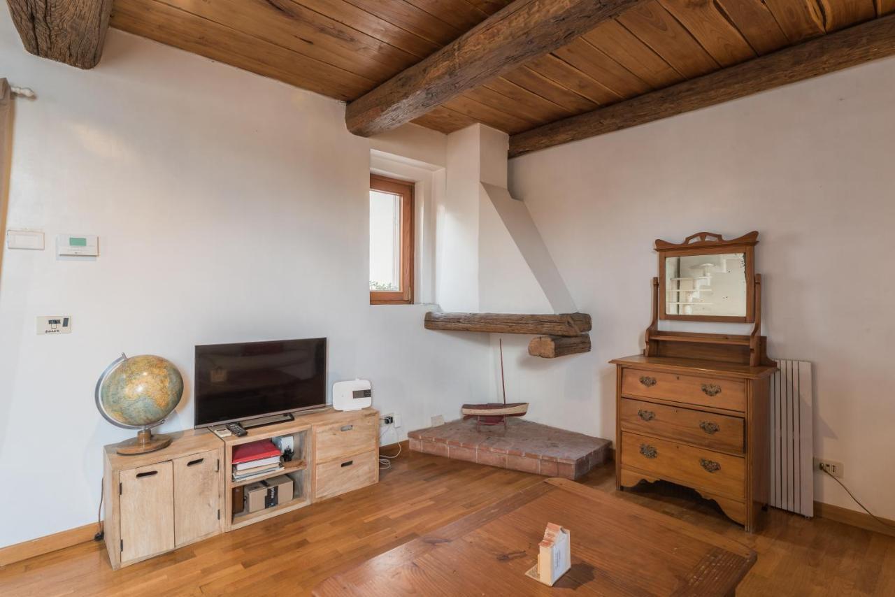 Cozy Wooden Apt In Piazza Navona Apartamento *