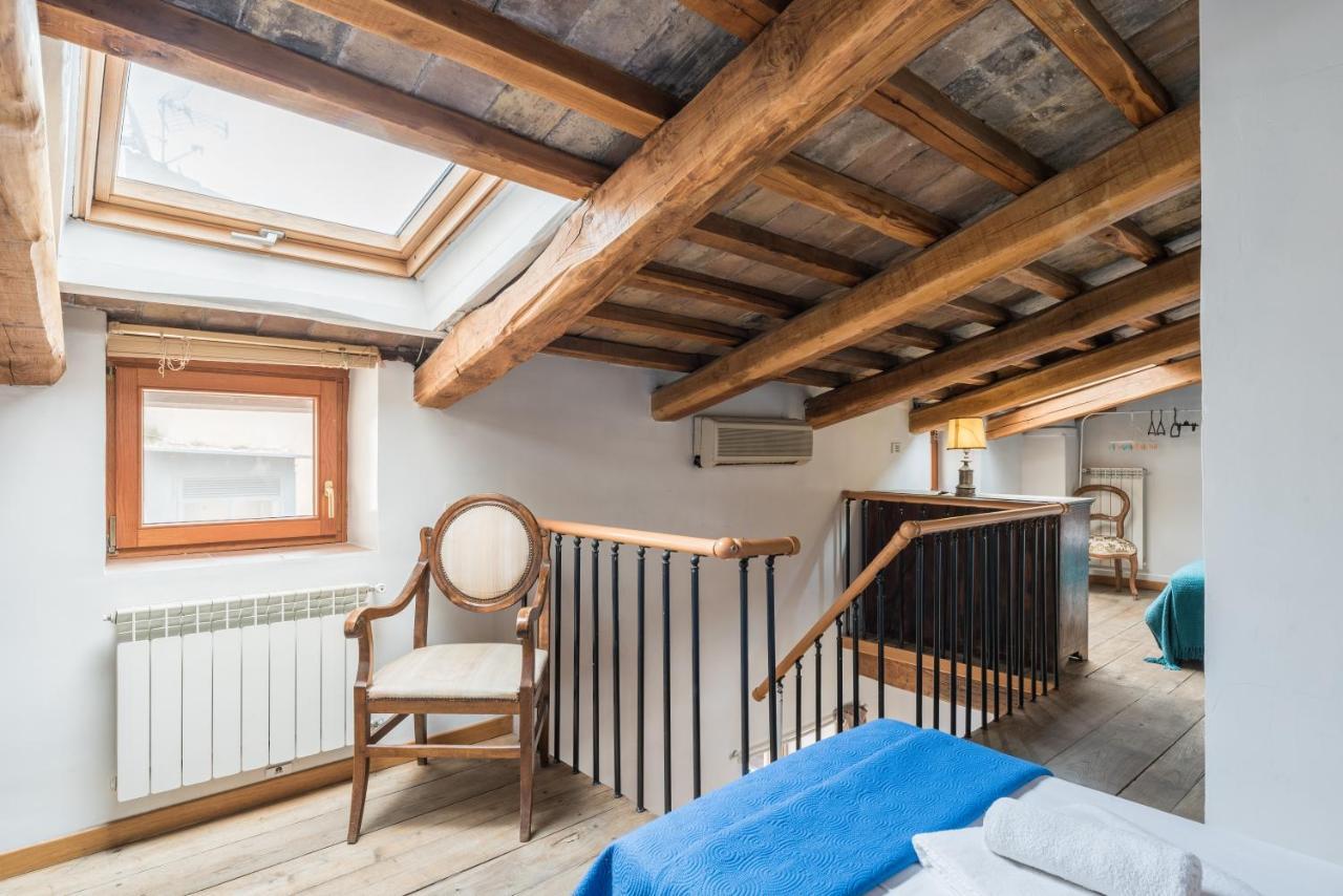 Cozy Wooden Apt In Piazza Navona * Roma