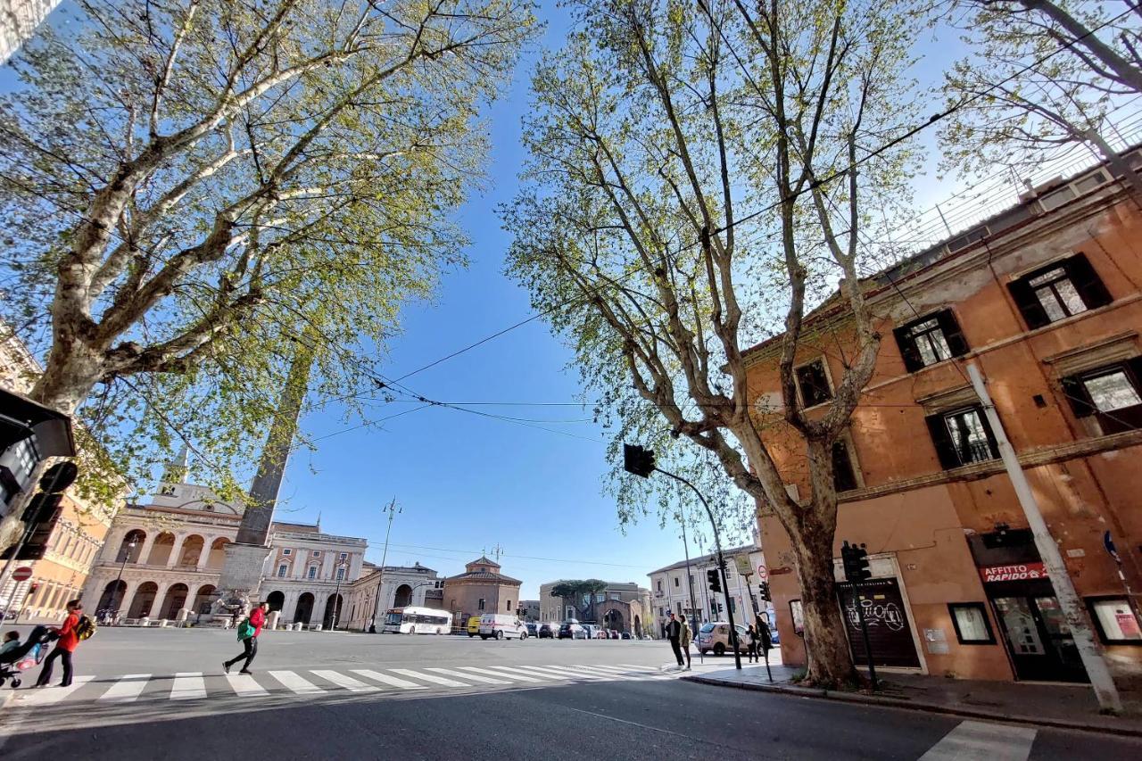 Ych-sweet Near Colosseo *