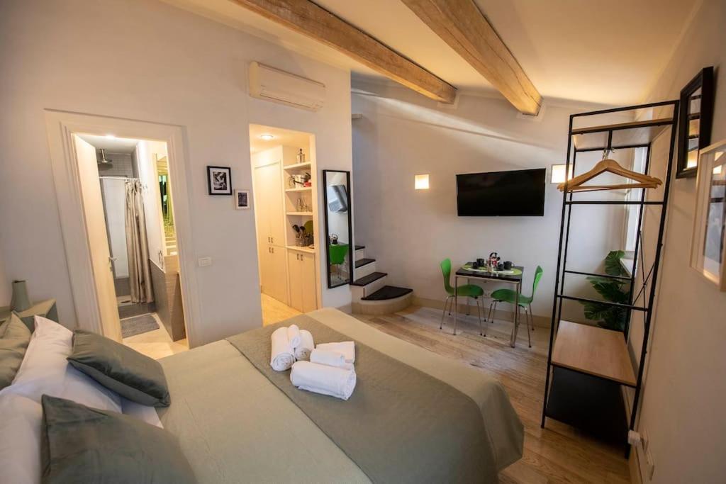 La Casa Degli Osti 3 - Piazza Navona *