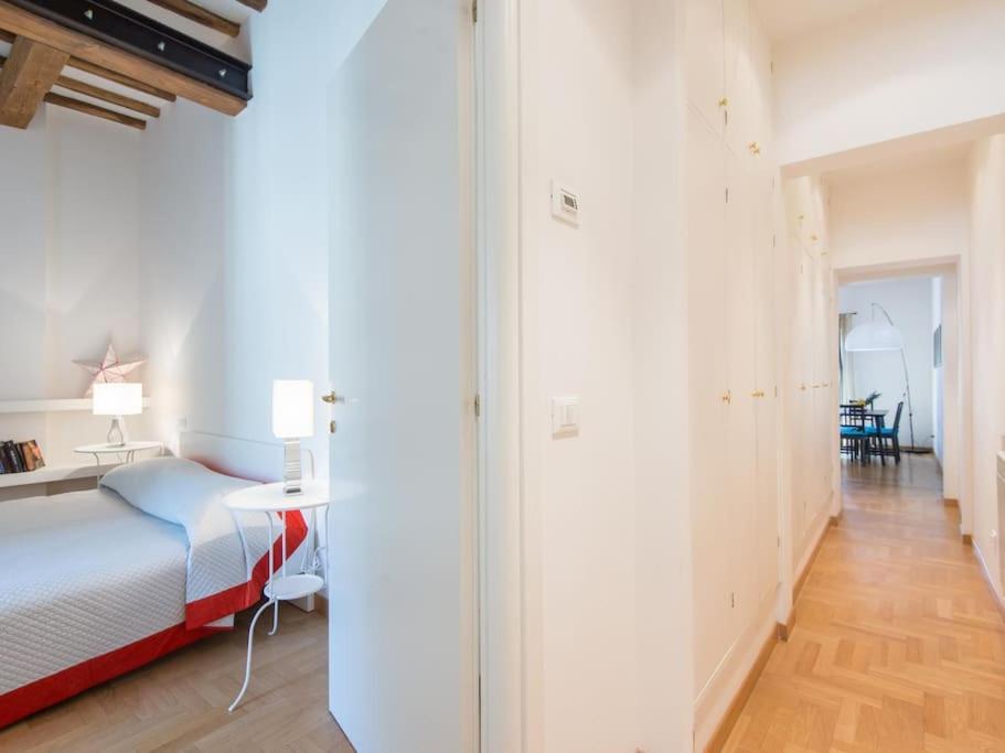 Trevi Fountain Luxury Leilighet *