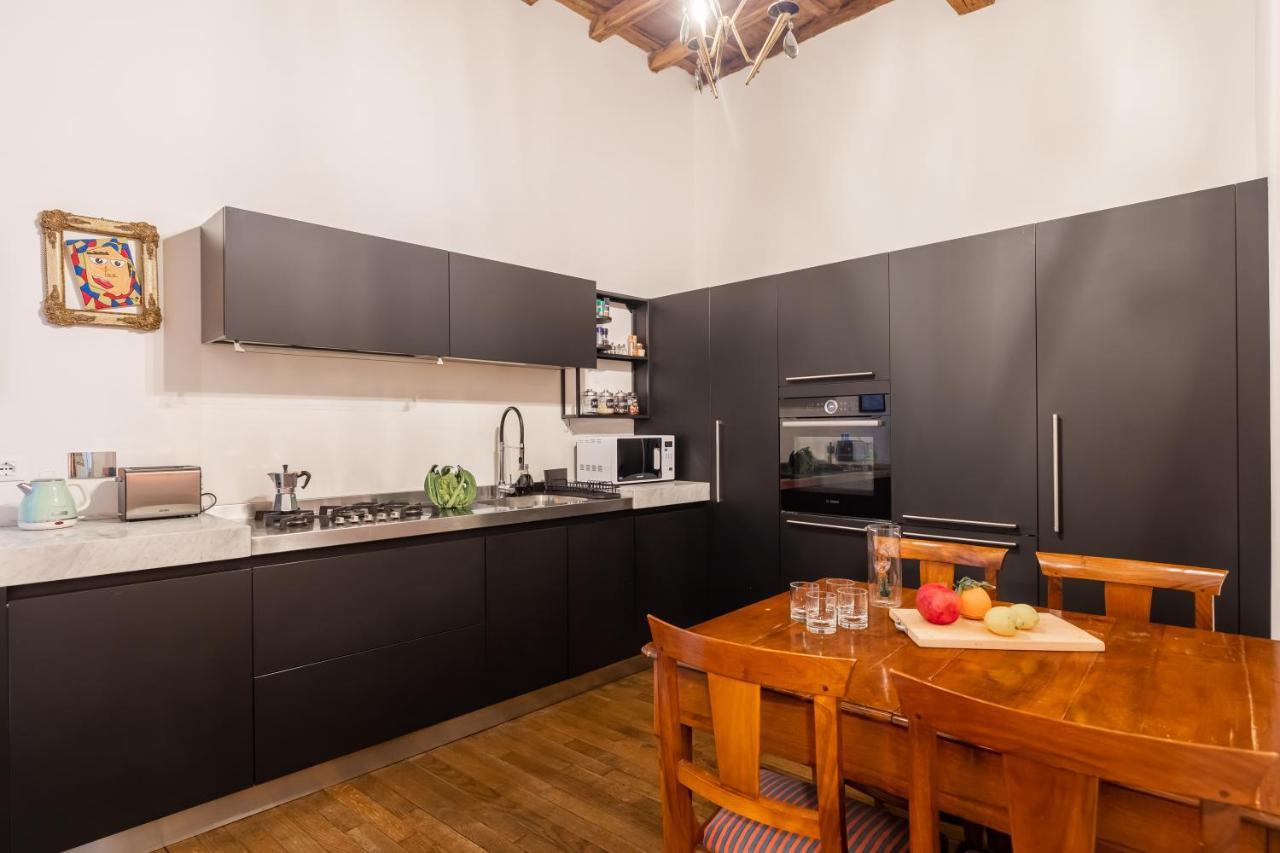 Appartamento Chic And Style In Historical Via Giulia Roma