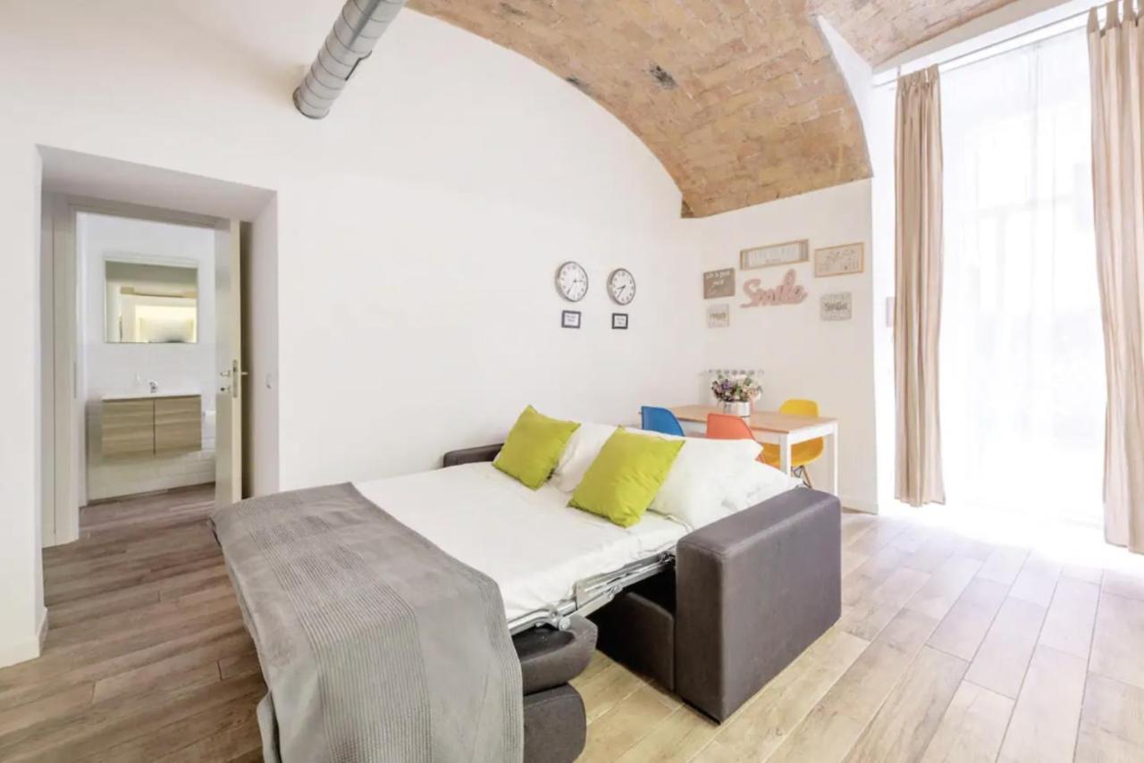 Leilighet New-big Honey Colosseum 4bdr + 2sofa Bed A/c Roma