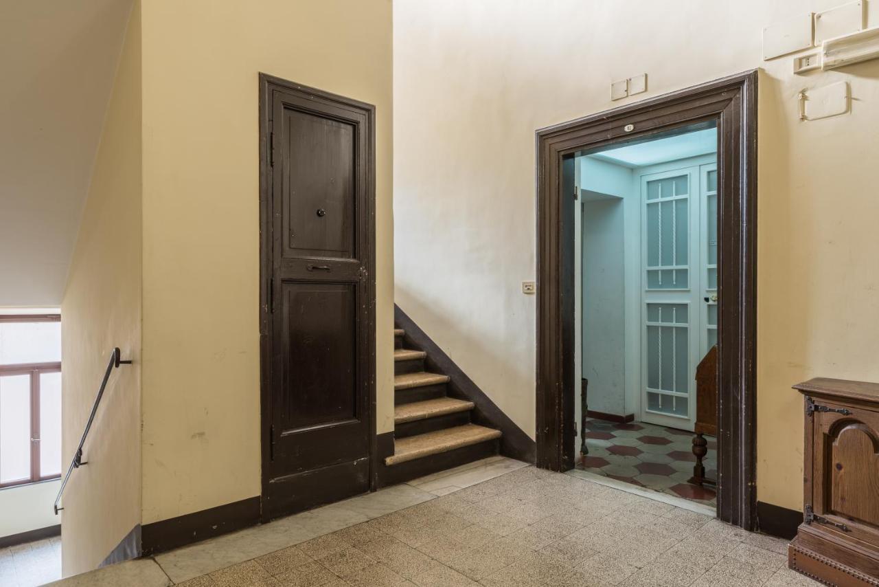 Cozy Wooden Apt In Piazza Navona * Roma