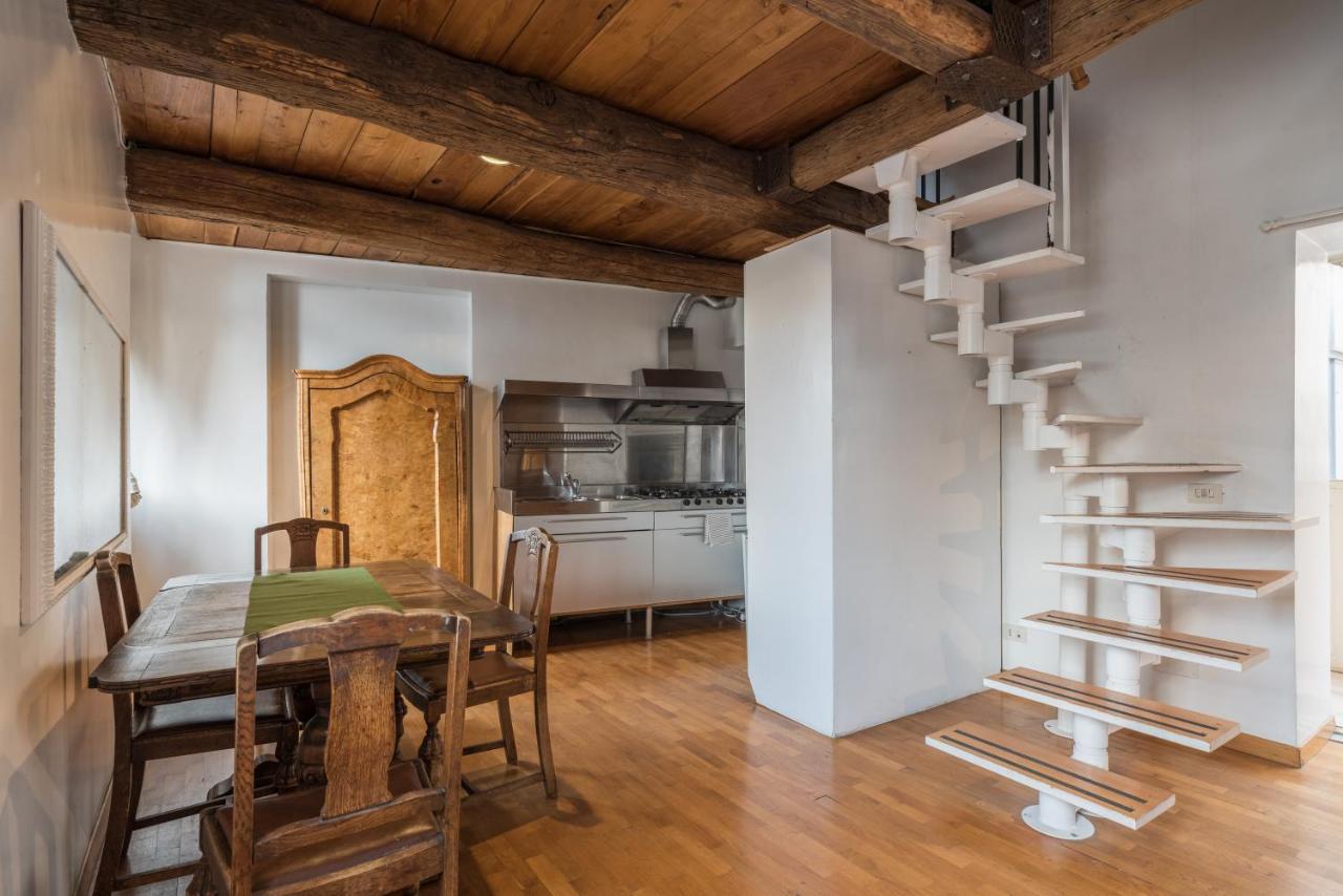 Apartamento Cozy Wooden Apt In Piazza Navona