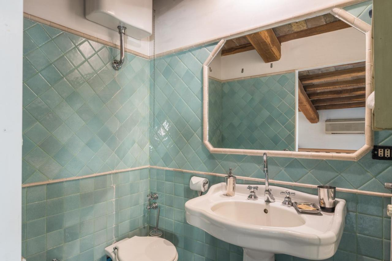 Cozy Wooden Apt In Piazza Navona * Roma