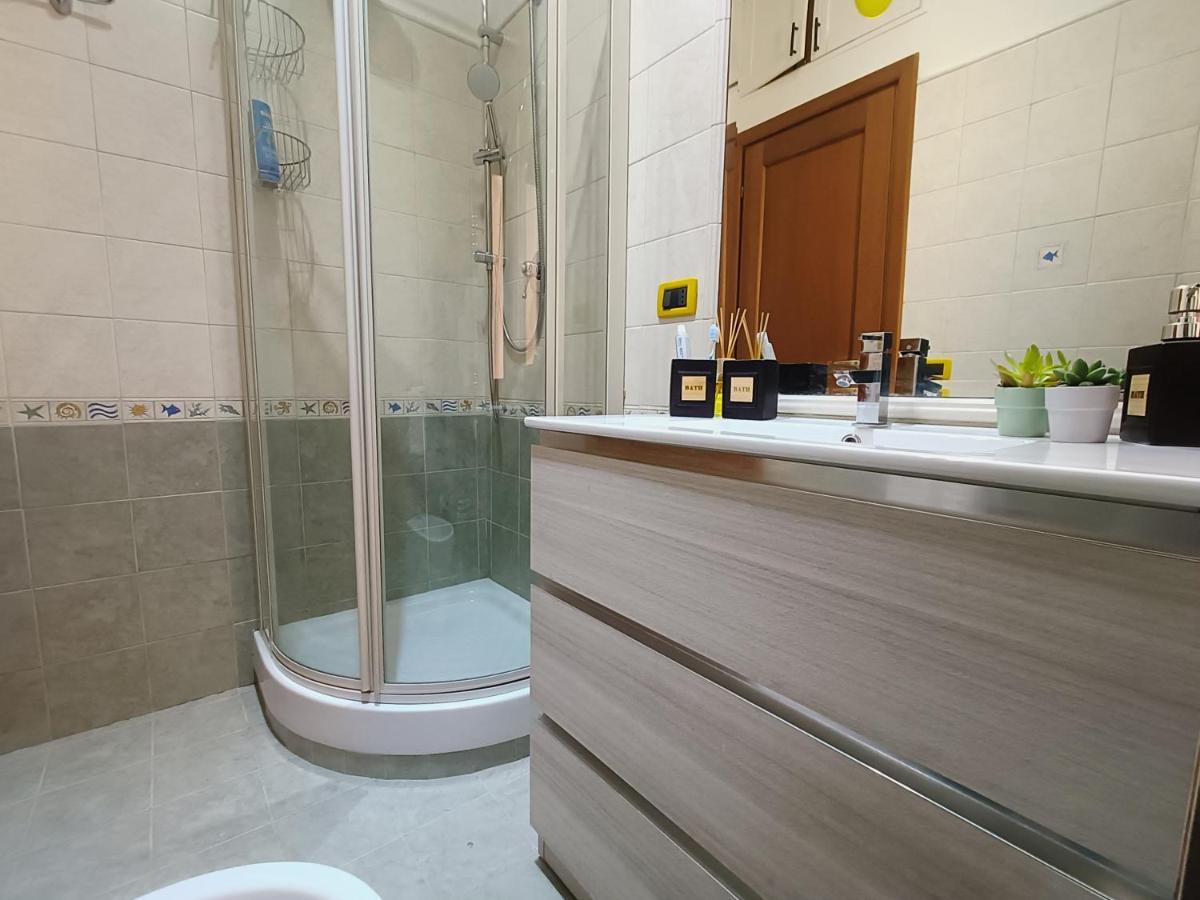 Avellini - Delightful And Spacious With Terrace - Near Metro A Cornelia Apartamento