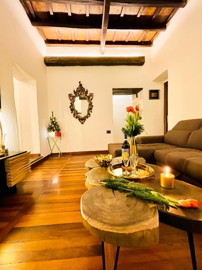Trevi Fountain Luxury Apartment Rom