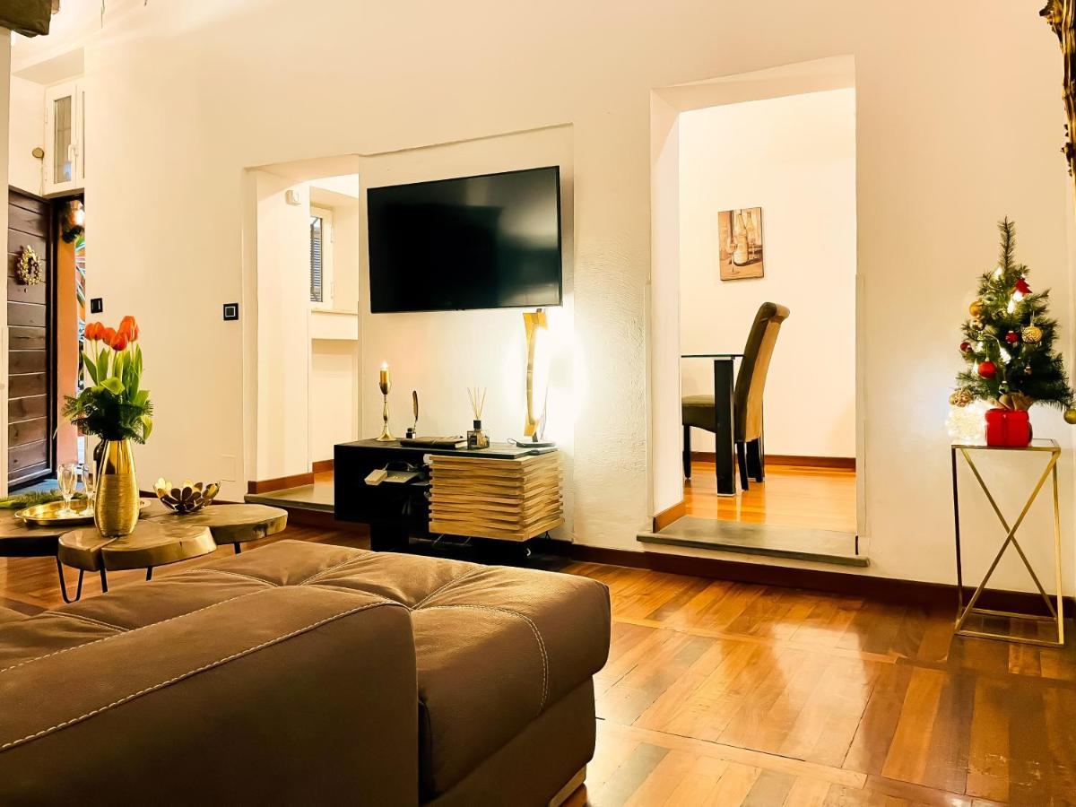 Trevi Fountain Luxury Apartment Rom