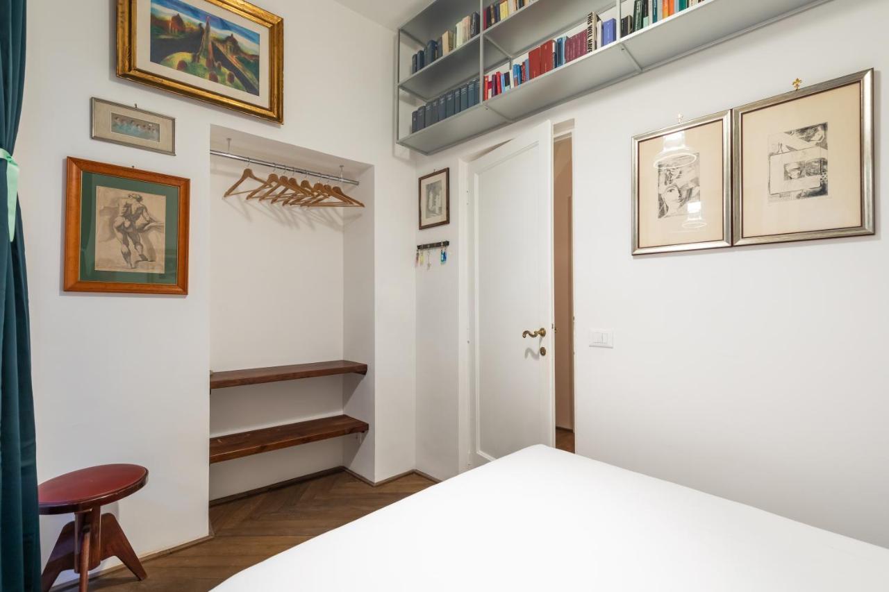 Chic And Style In Historical Via Giulia