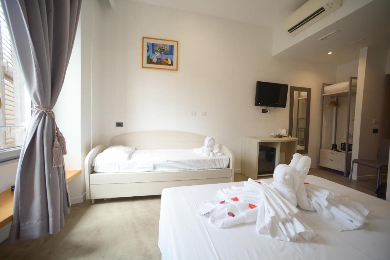 Romerooms 3* Roma